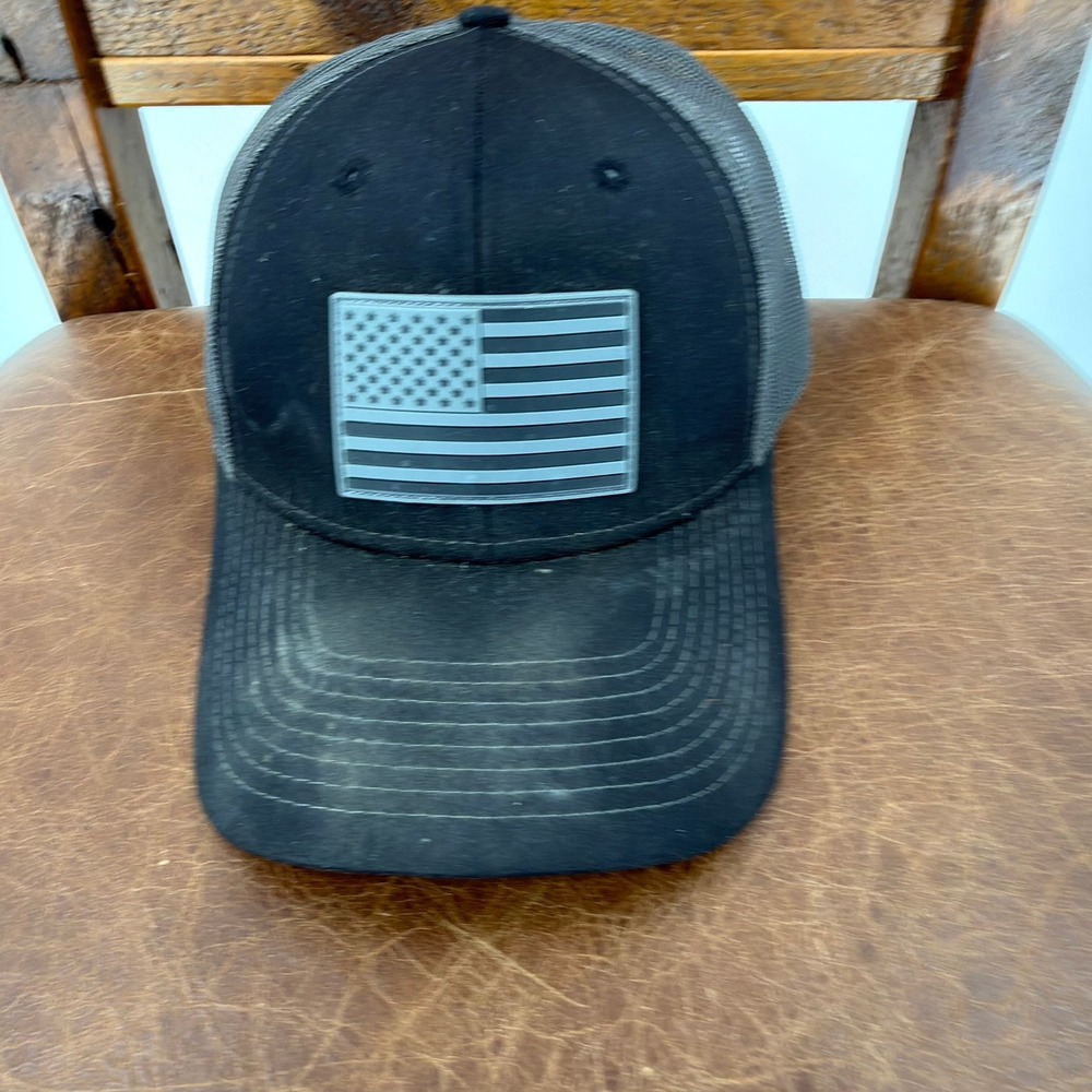 Fierce Headwear 901 Trucker Hat Unisex OSFM Black Grey American Flag Good